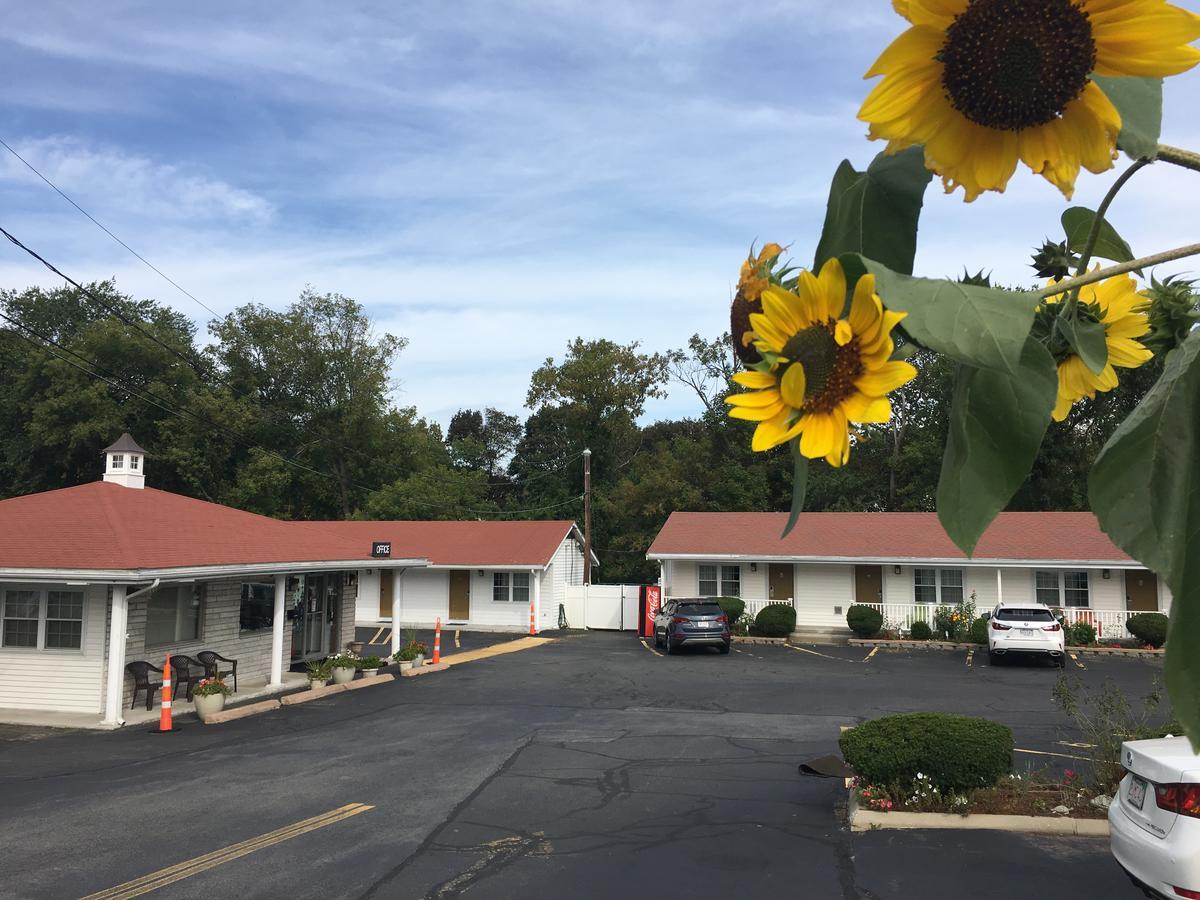Chisholm'S Motor Inn Saugus Ngoại thất bức ảnh