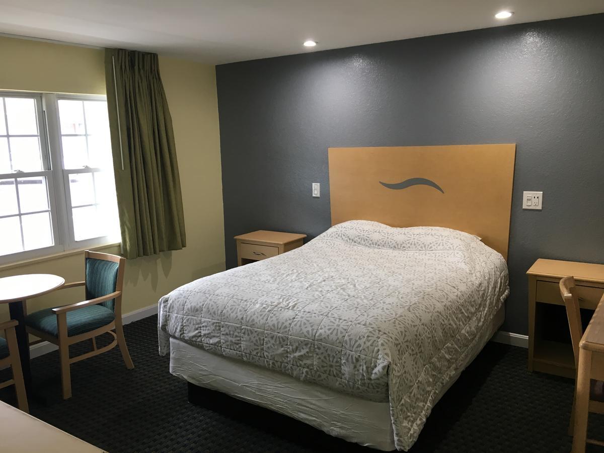 Chisholm'S Motor Inn Saugus Ngoại thất bức ảnh