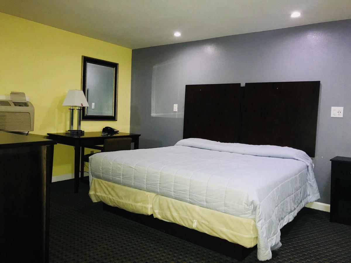 Chisholm'S Motor Inn Saugus Ngoại thất bức ảnh