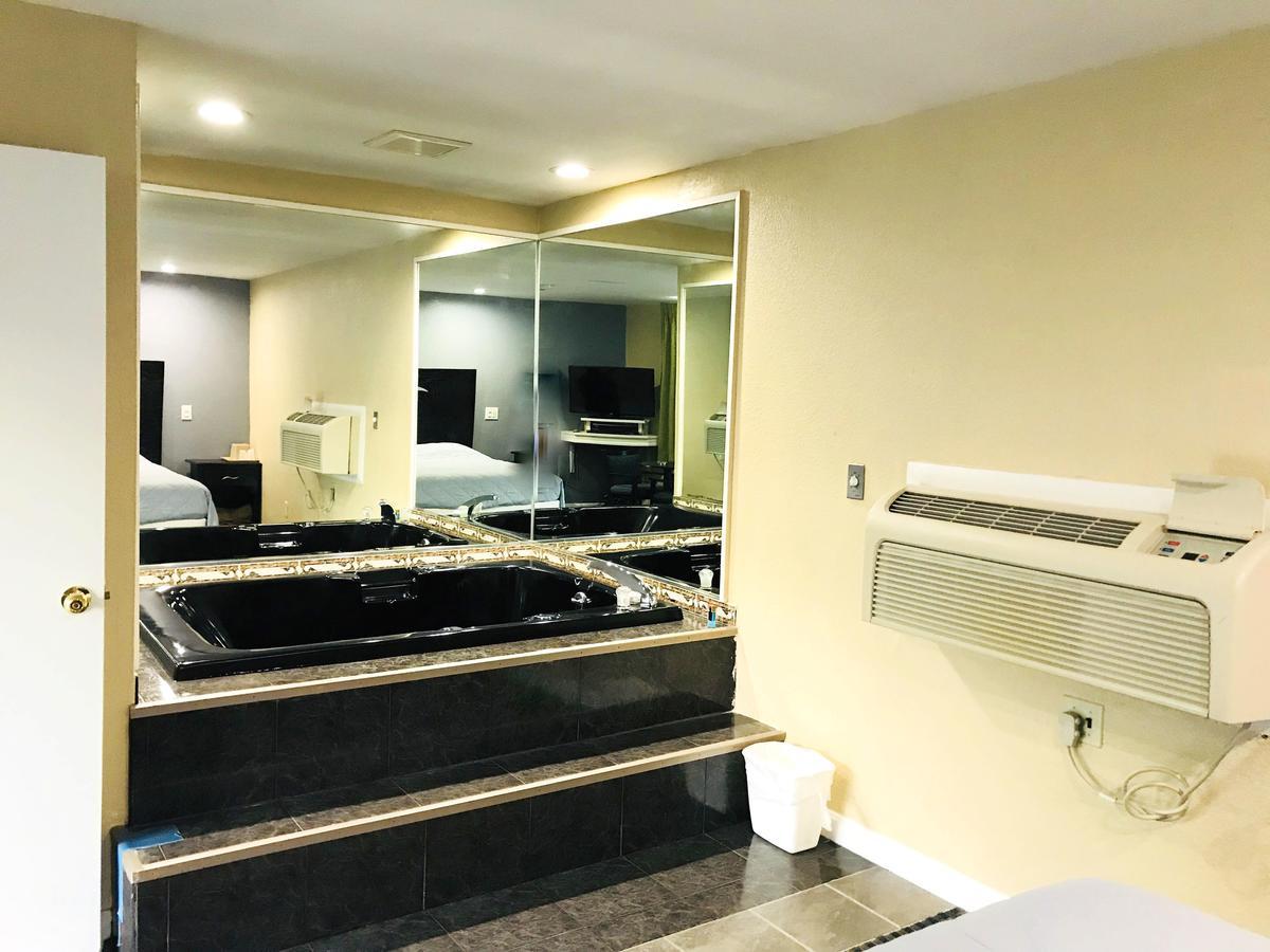 Chisholm'S Motor Inn Saugus Ngoại thất bức ảnh